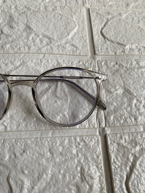 Lentes Semiredondos Gris con Silver