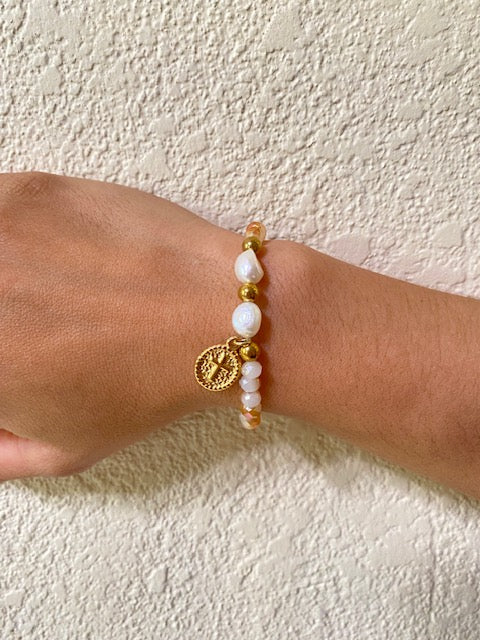 Pulsera Beige Cruz Dorada