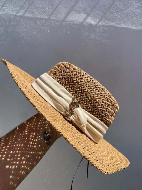 Hat YSL Cafe con Beige