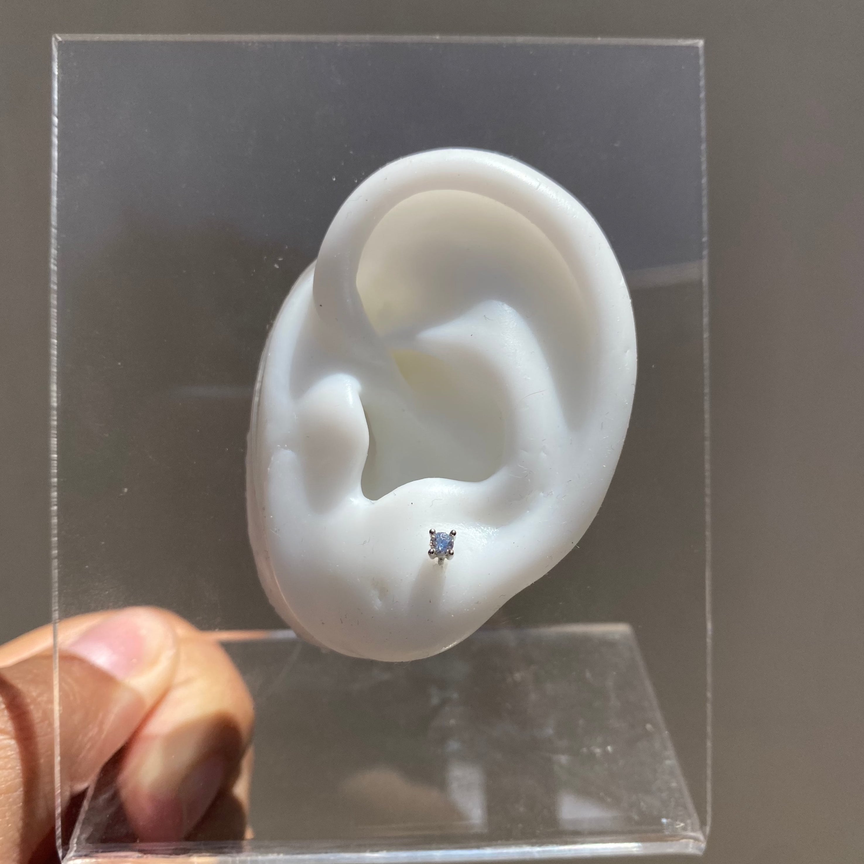 Piercing Dot Silver
