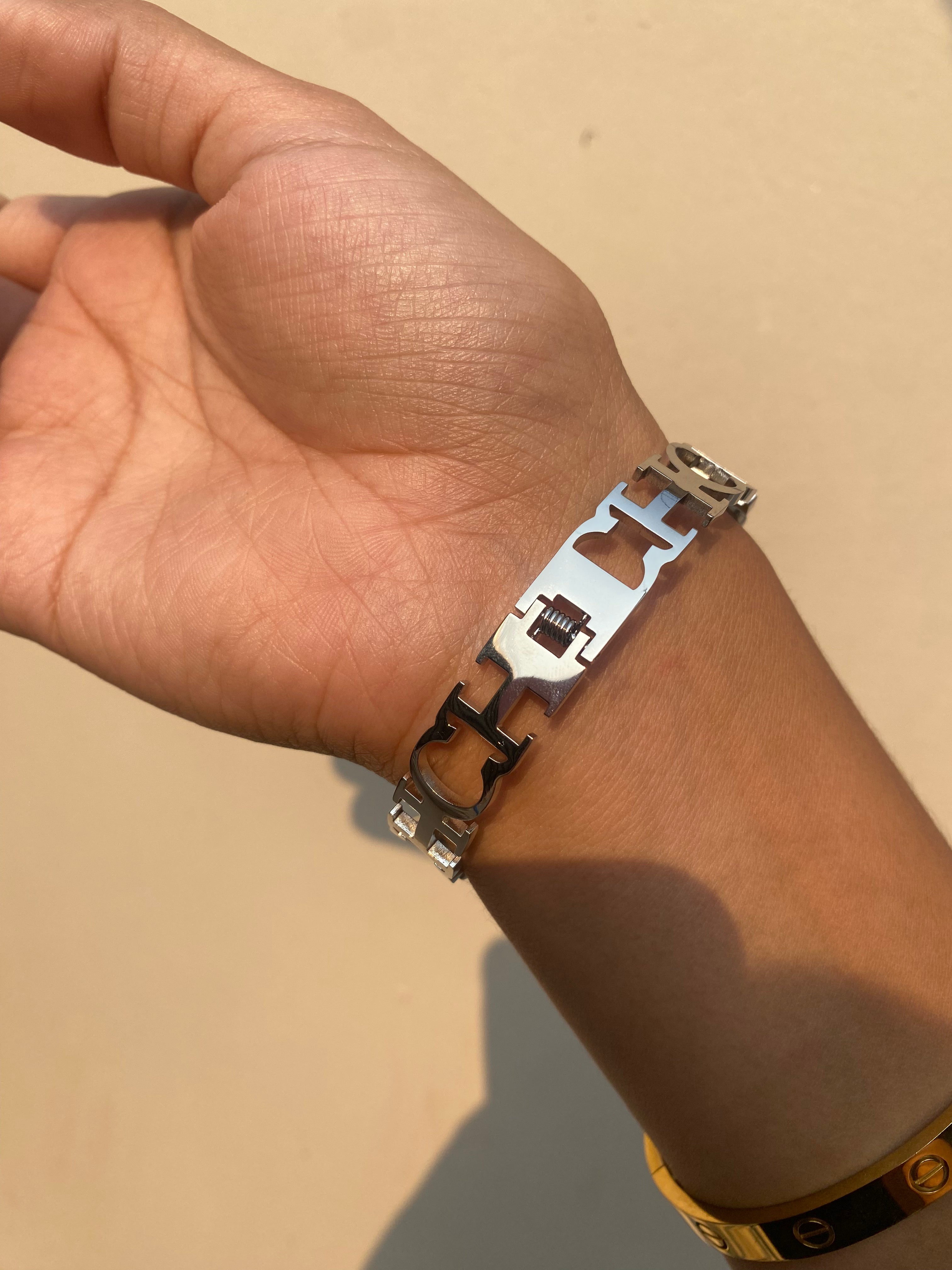 Brazalete Carolina Herrera Silver