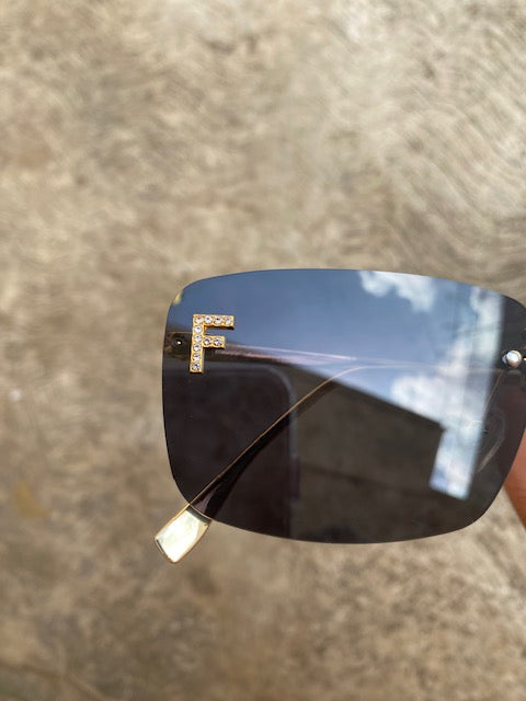 Lentes tipo Fendi Rectangulares Sin Aro Negro