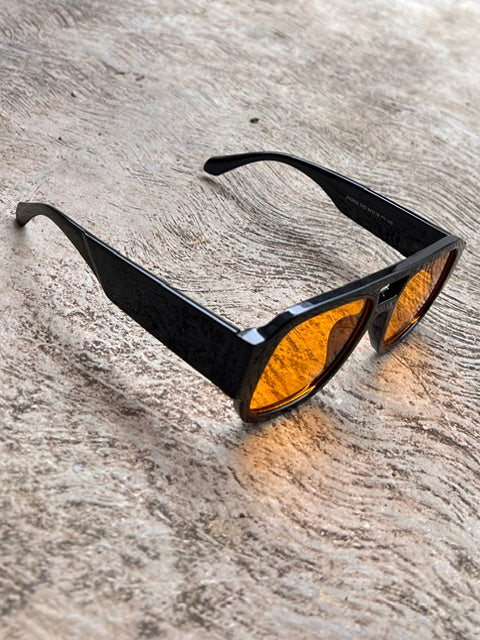 Lente Cuadrado Amarillo Aro Negro