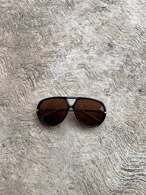 Lente Aviador Grande Café Aro Negro Patillas Metal Gold