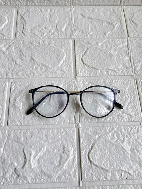 Lentes Semiredondos Negro Con Dorado