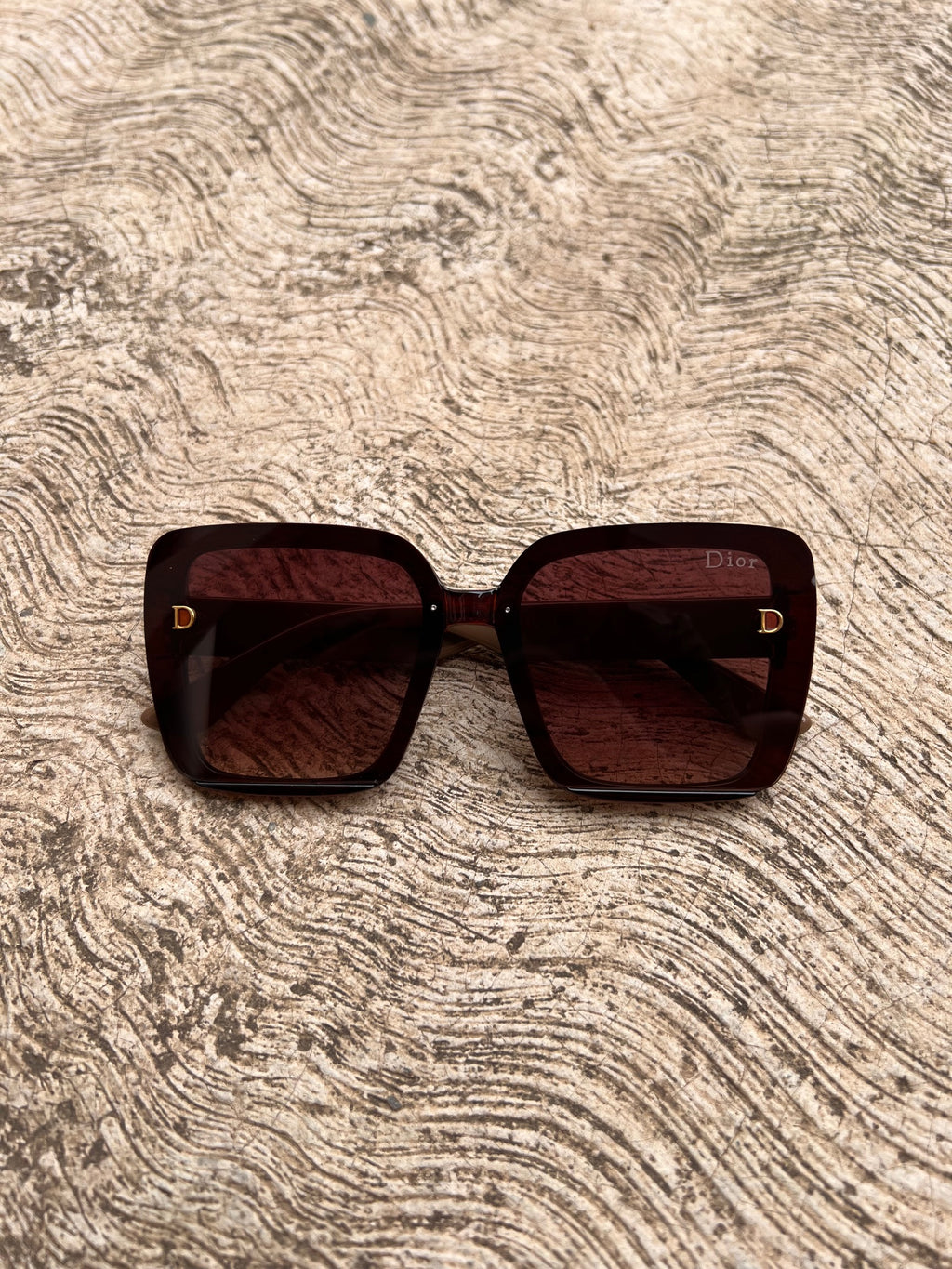 Lentes Dior Cuadrados Cafe letras Gold
