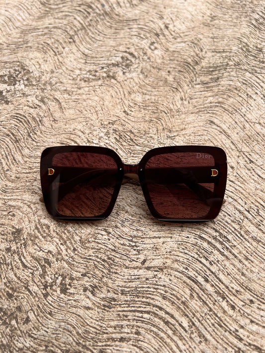 Lentes Dior Cuadrados Cafe letras Gold