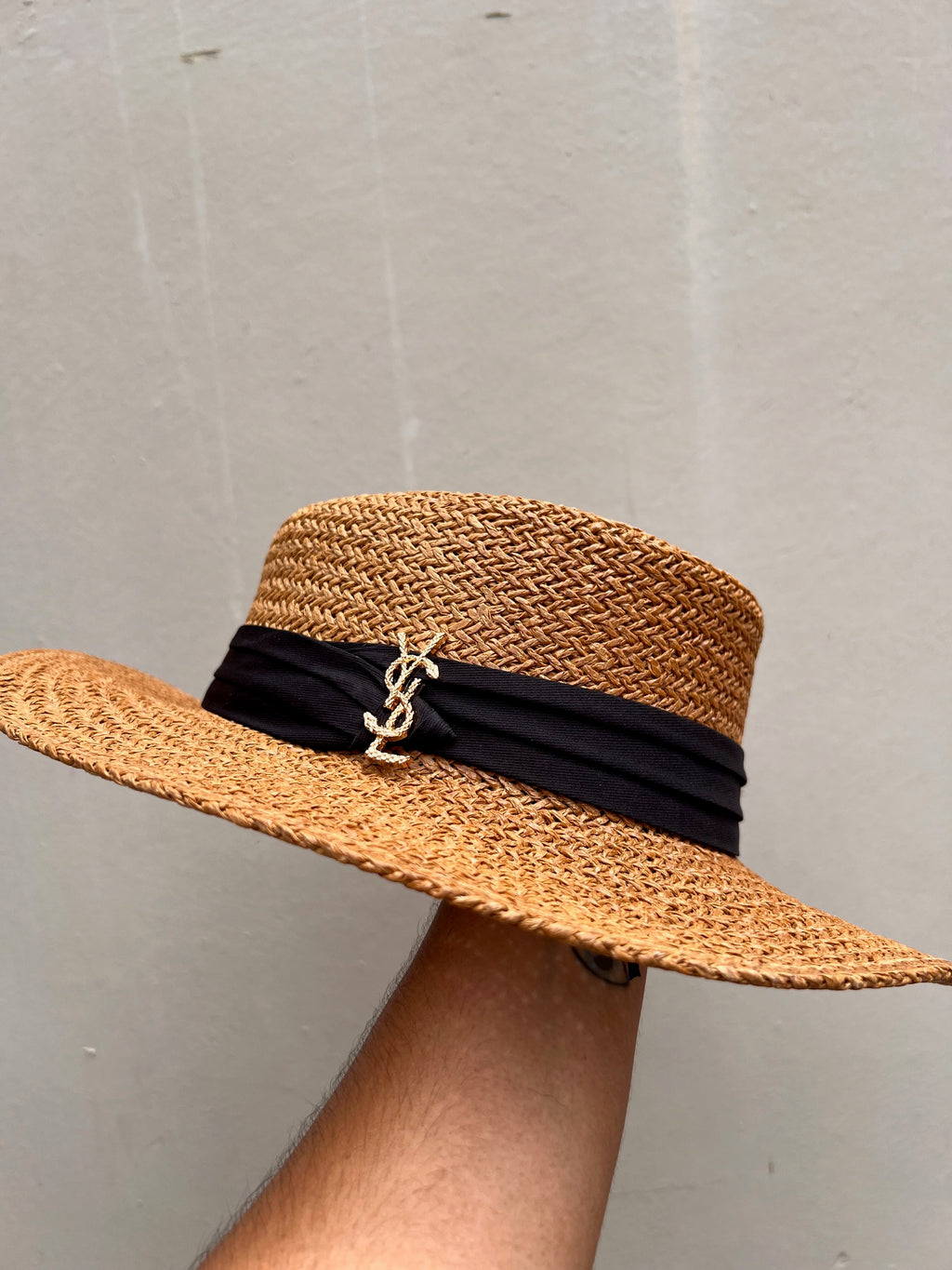 Hat YSL Cafe