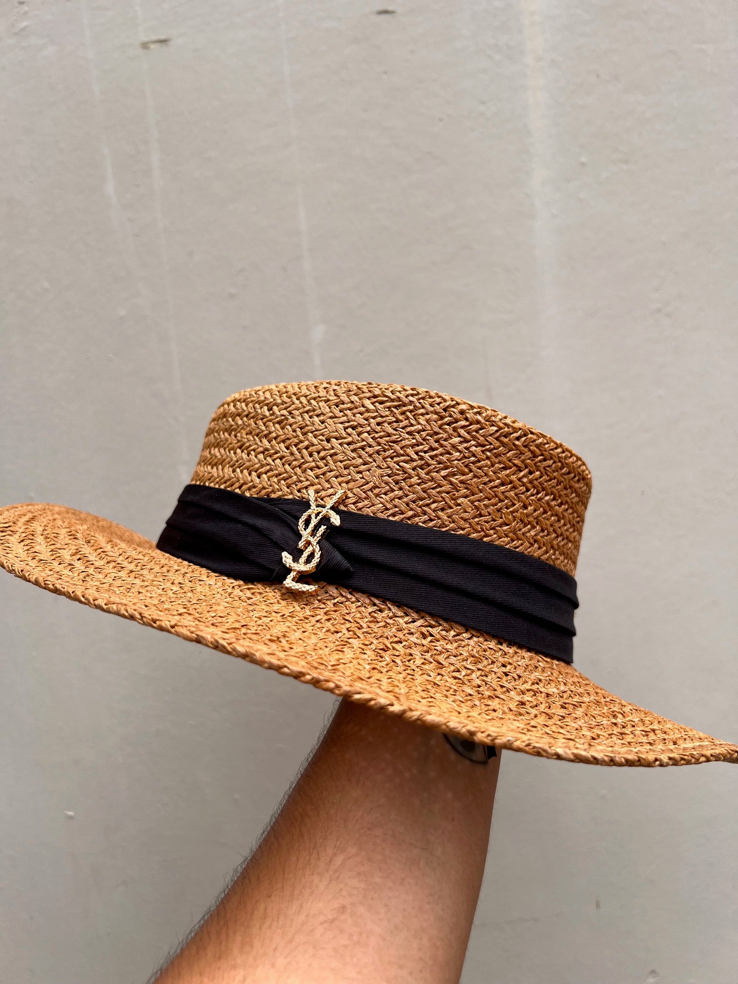 Hat YSL Cafe