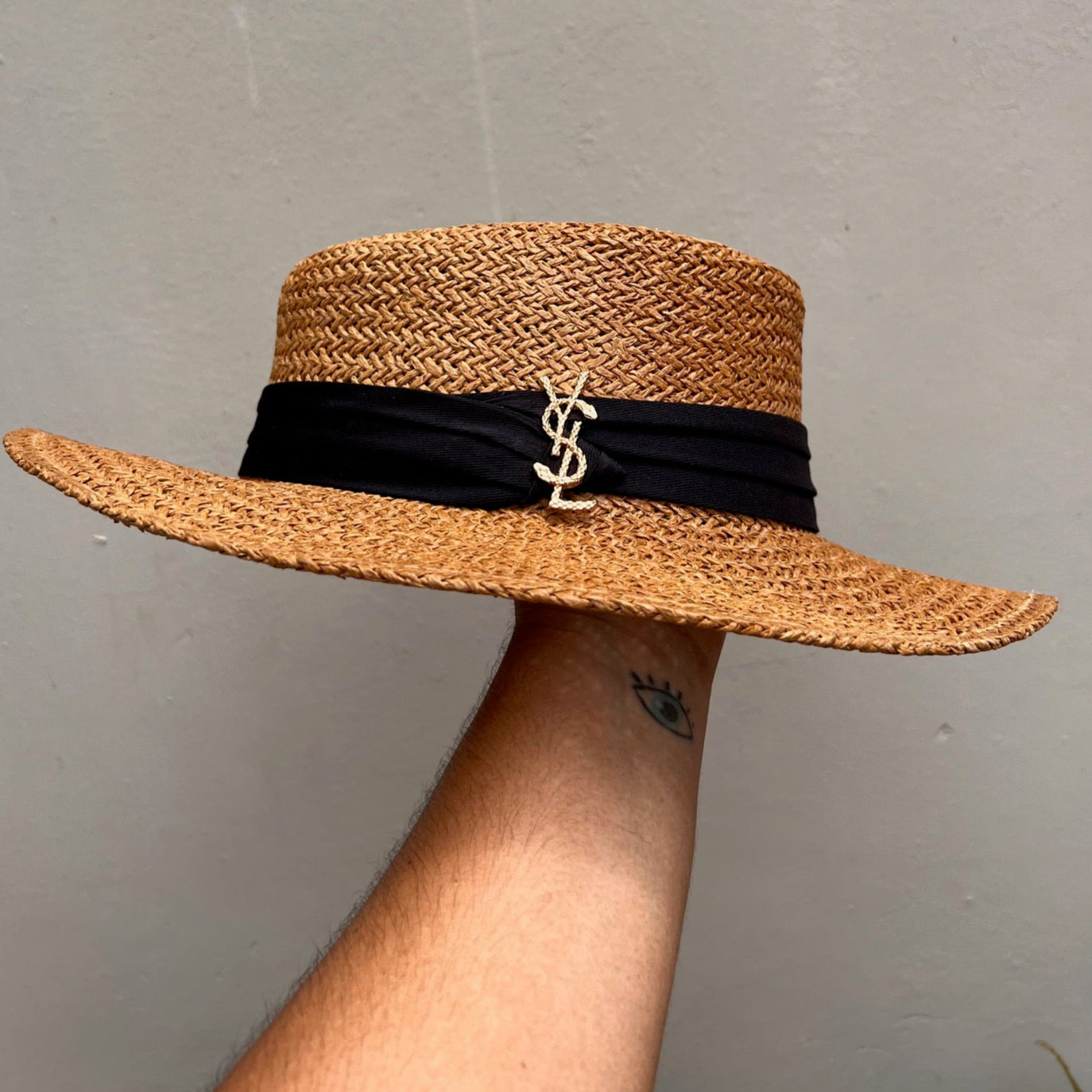 Hat YSL Cafe