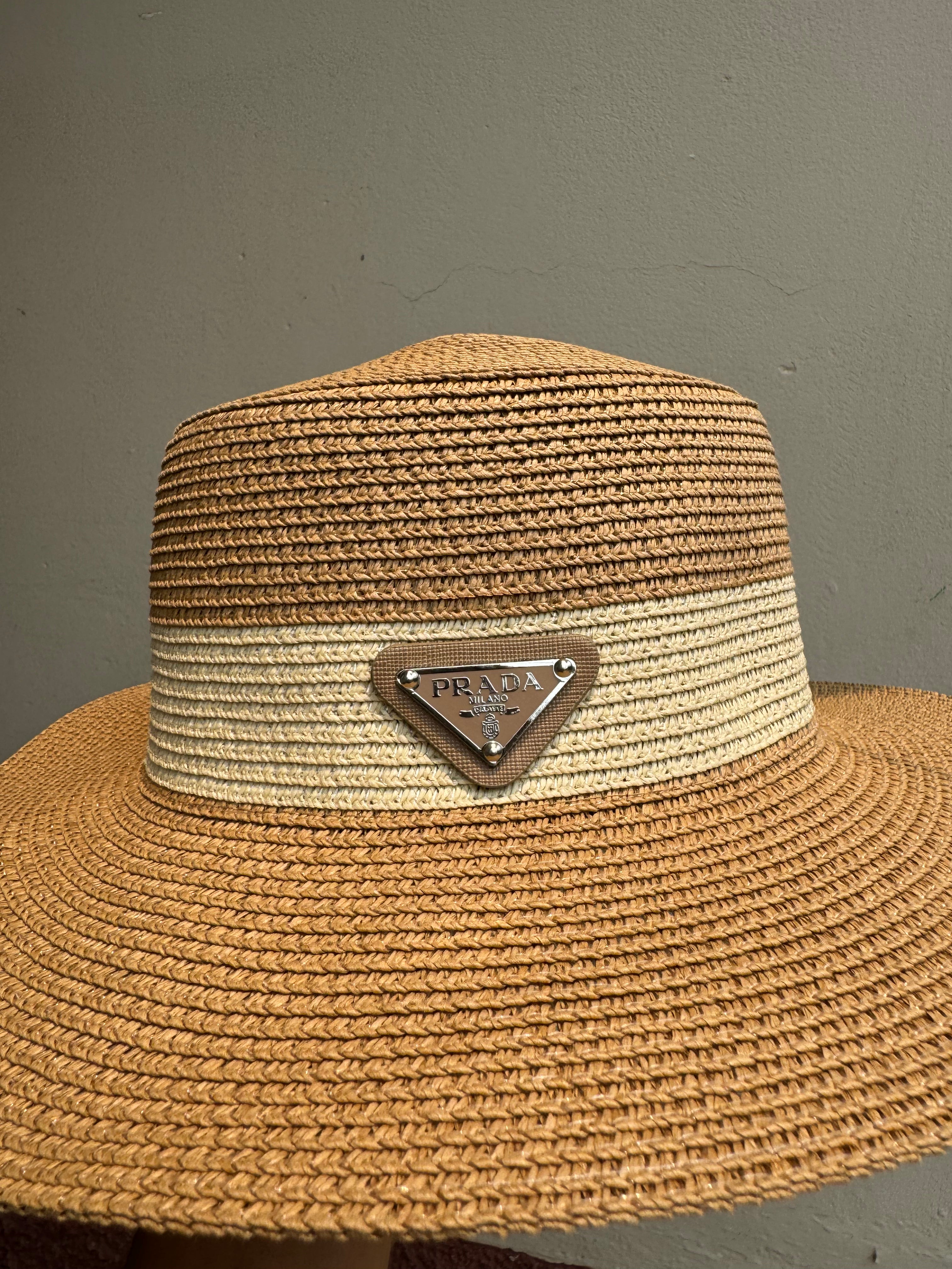 Hat Prada Caramelo Linea Beige