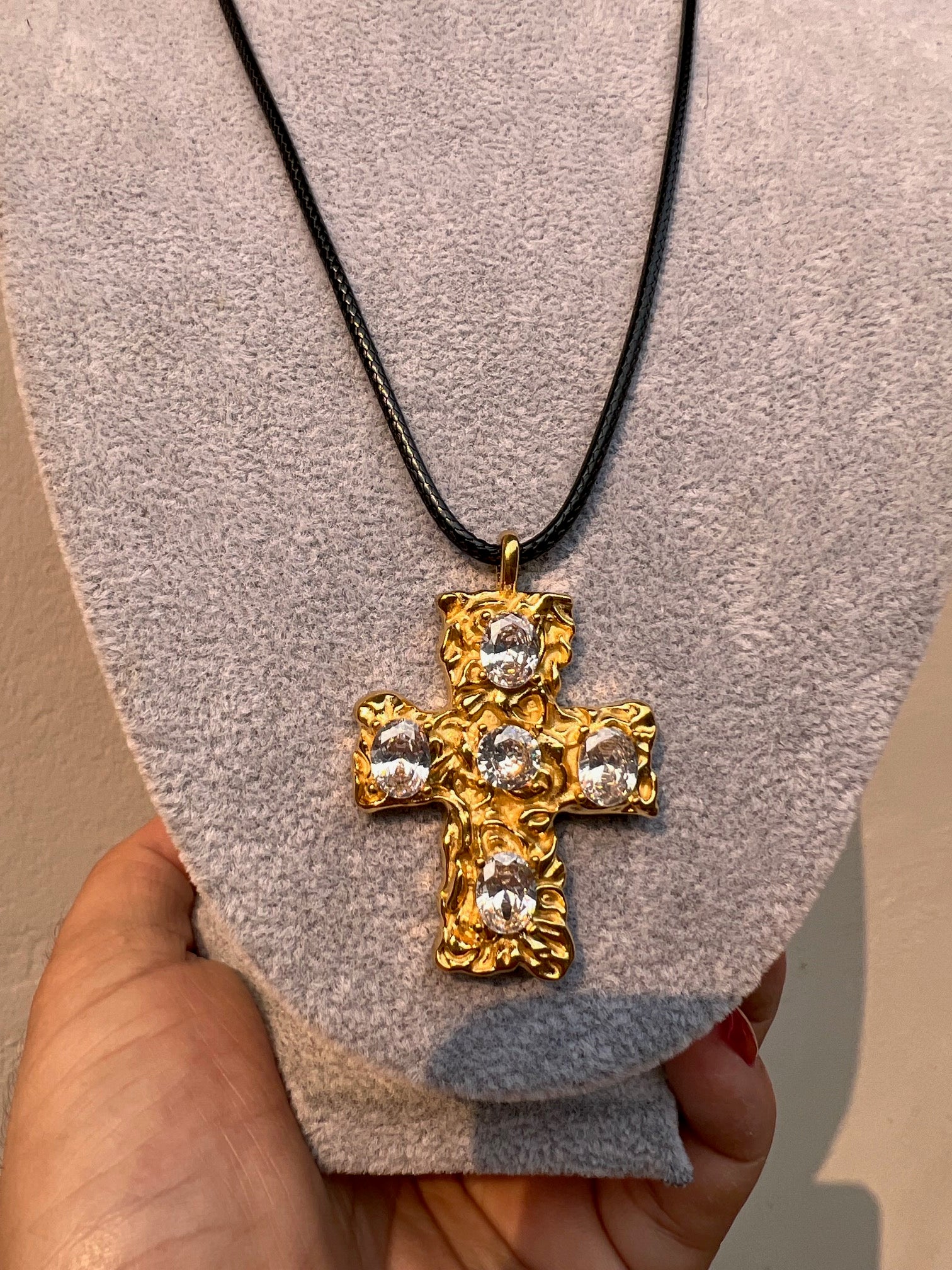 Chocker Cruz Clear