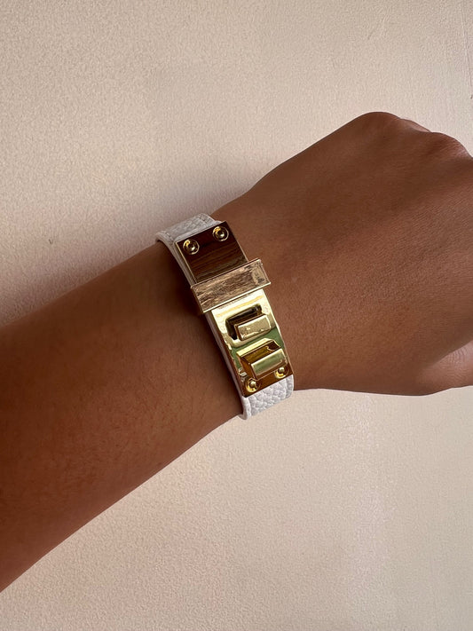 Brazalete Cuerito Blanco Cierre Gold