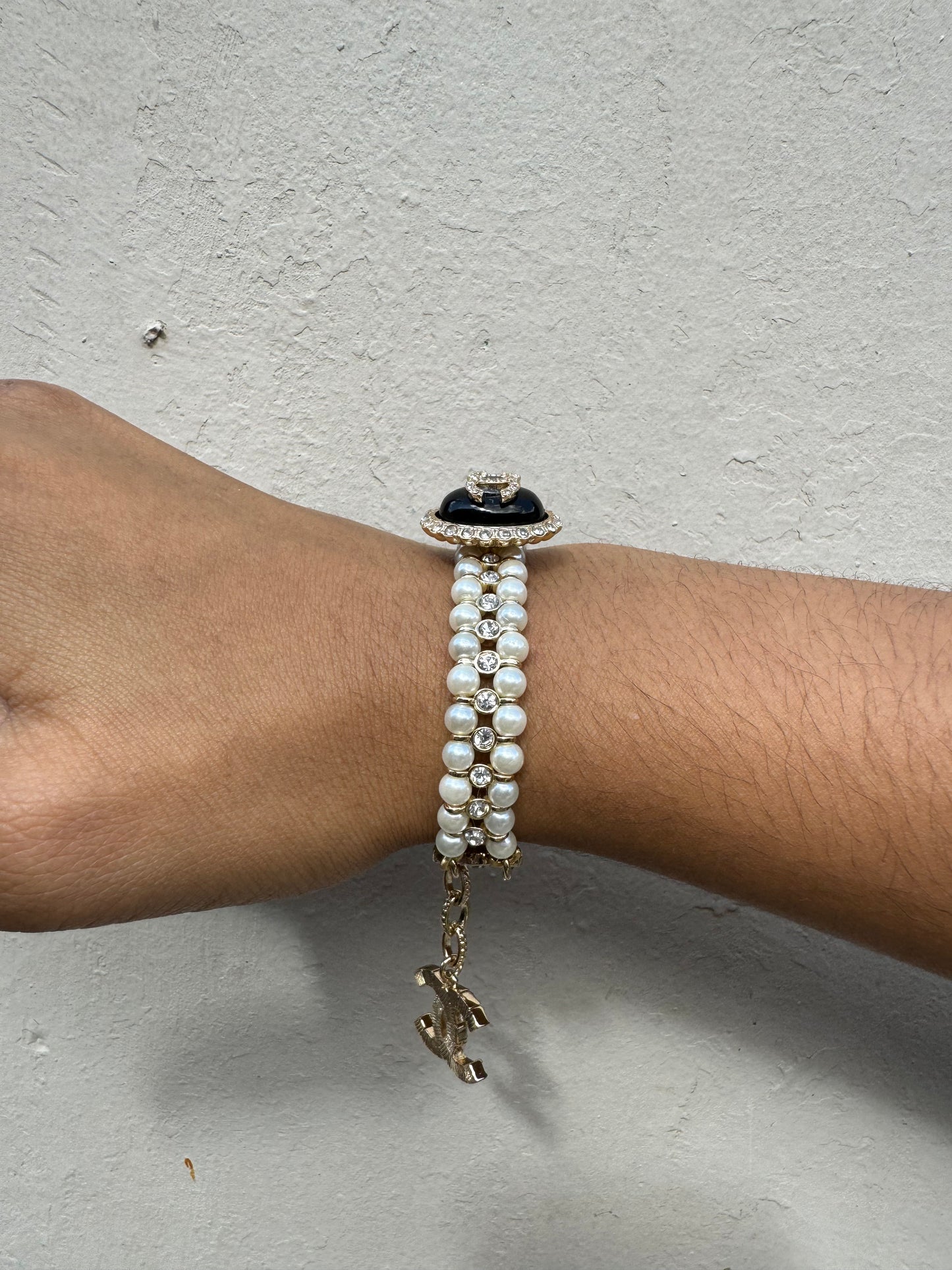 Brazalete Chanel Perlas