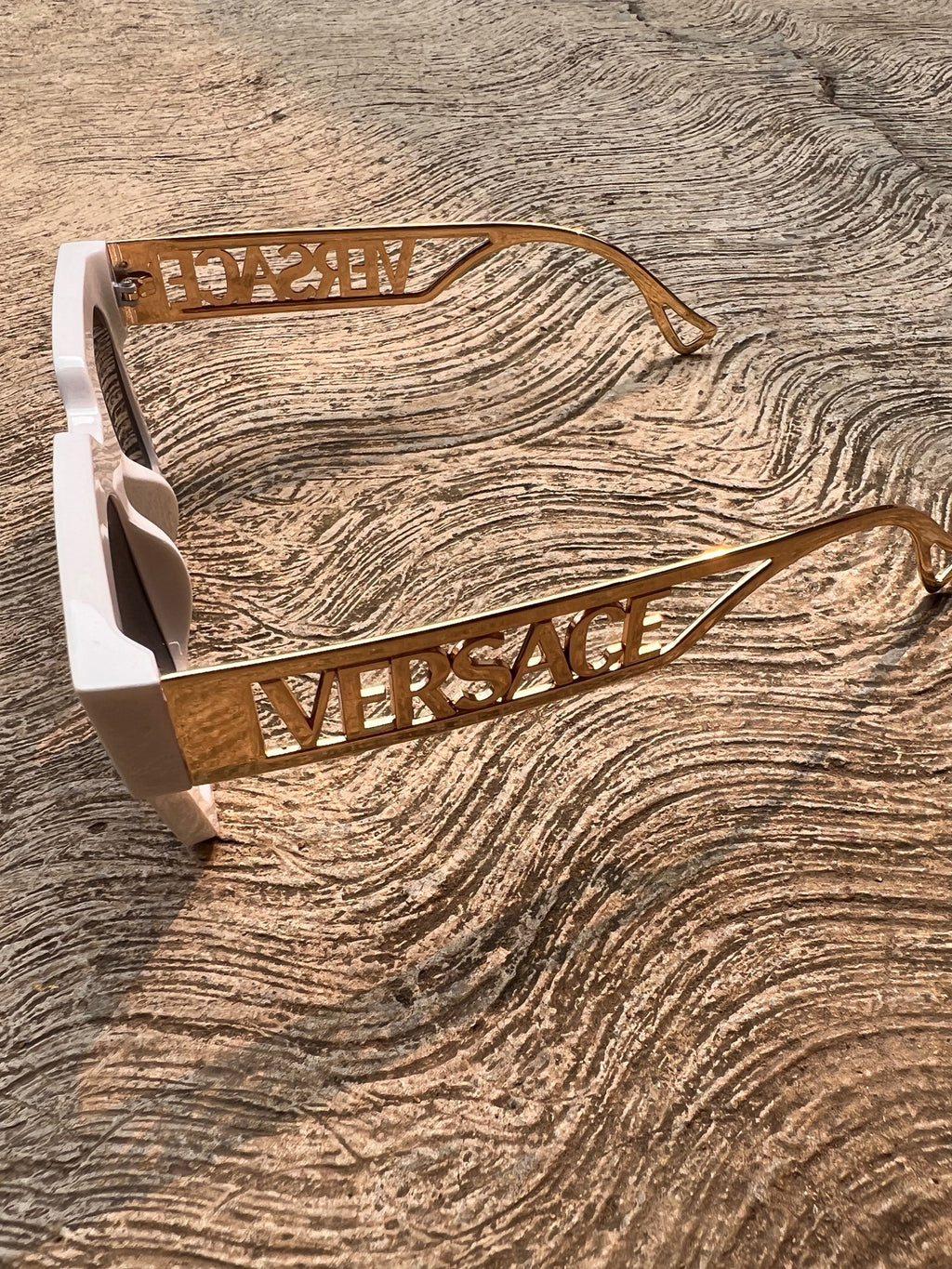 Lentes Versace Blancos Cat Eye Patillas Gold