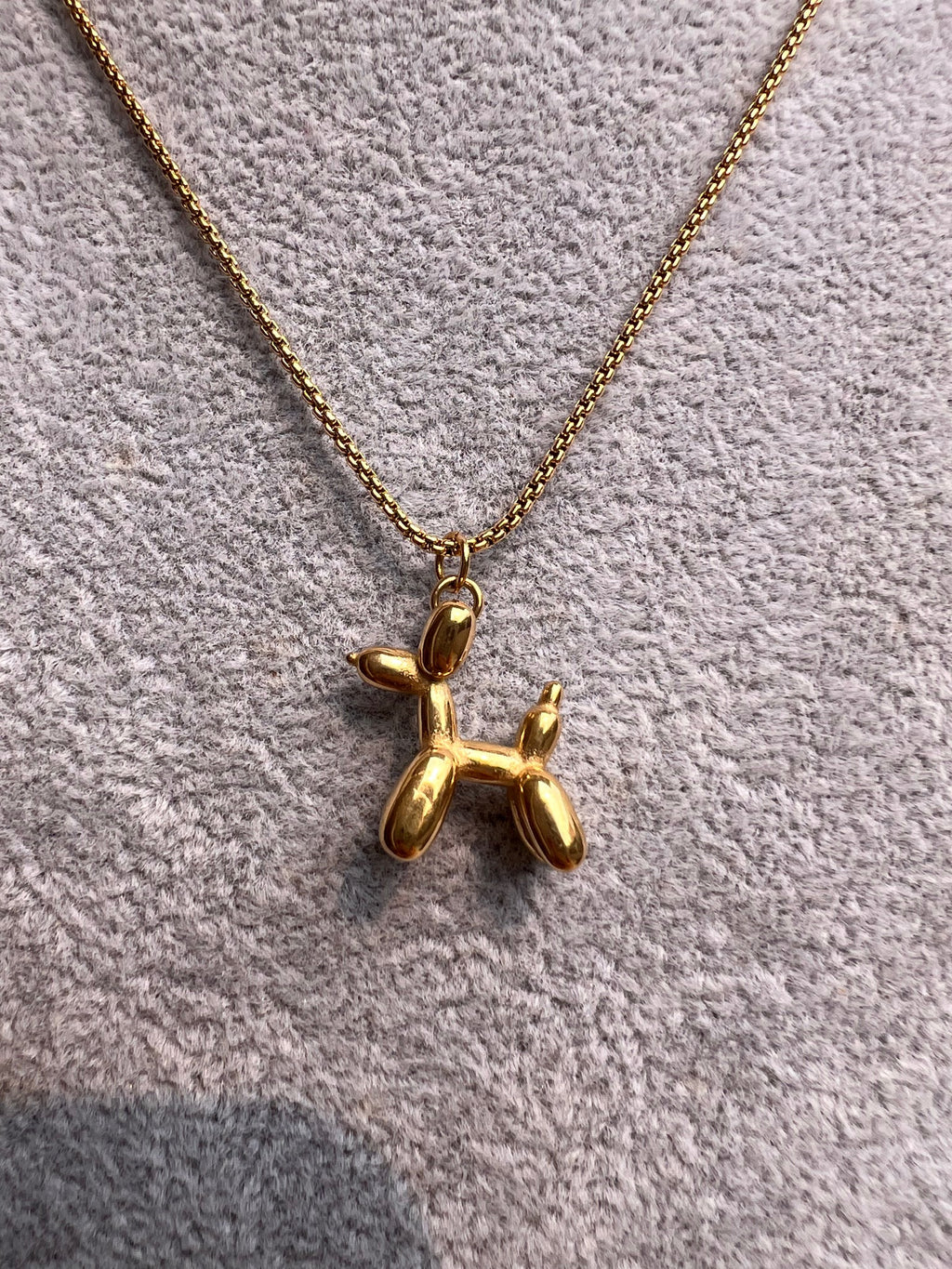 Cadena Balloon Dog Gold