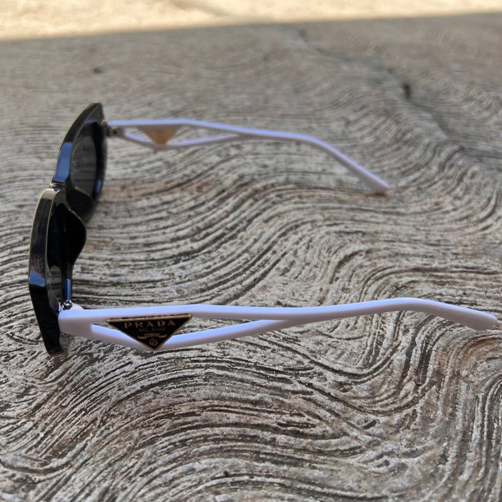 Lentes Black and White Prada