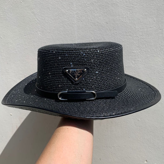Hat Prada Negro con Brillos