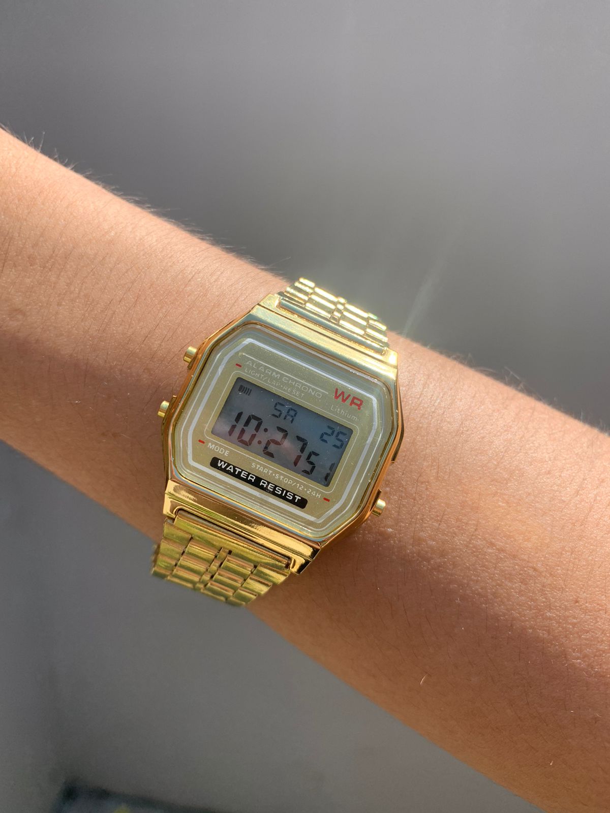 Reloj tipo Casio Gold