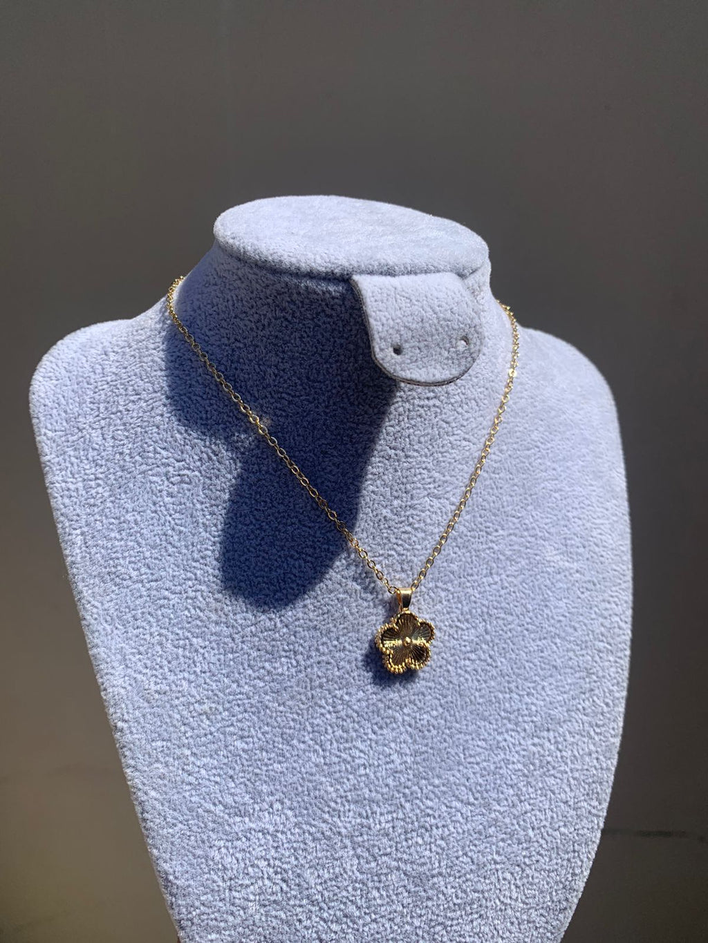Cadena tipo Van Cleef Gold
