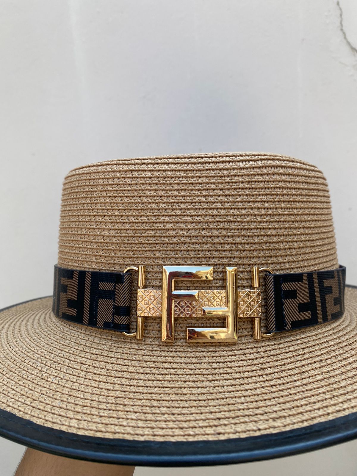 Hat Fendi Cafe