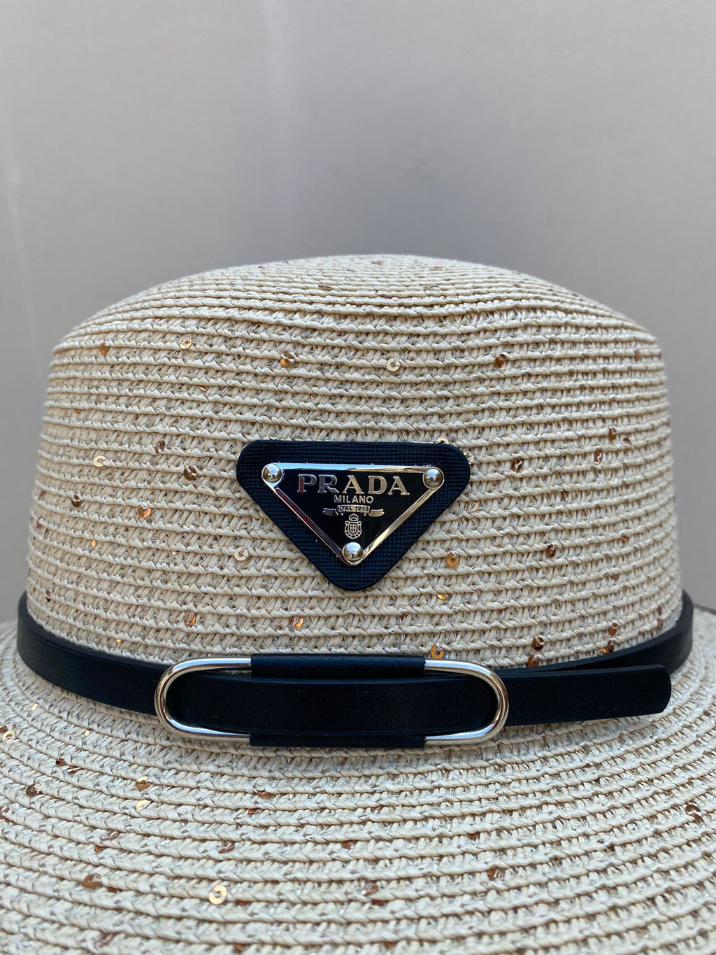 Hat Prada Beige con Brillos