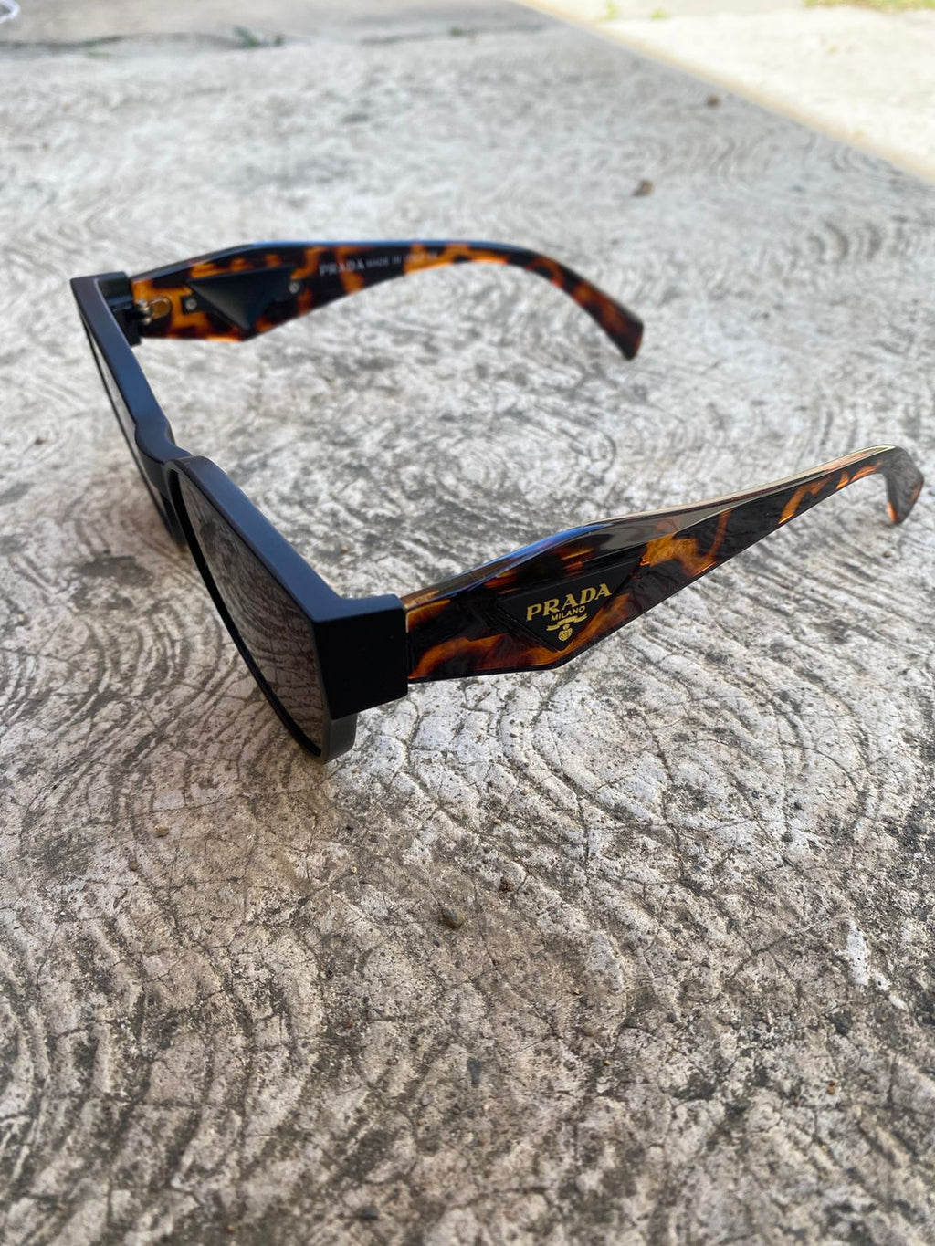 Lentes Prada Cat Eye Patillas Leopard