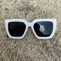 Lentes Prada Blanco XL y Detalle Negro