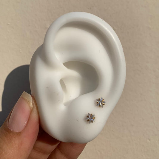 Par Piercings Estrellas Gold Grandes Clear