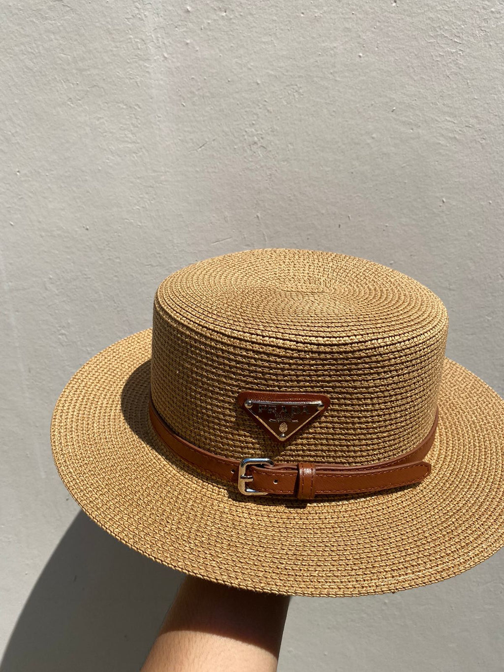 Hat Prada Caramelo