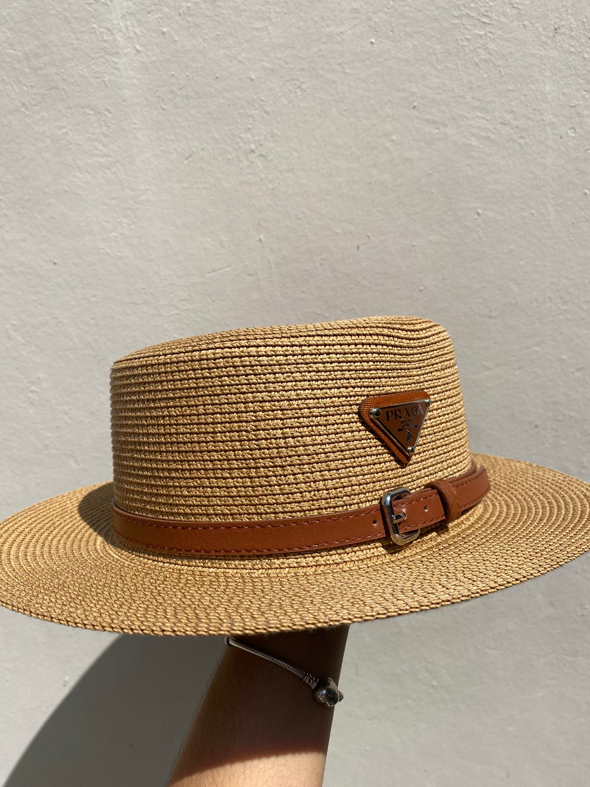 Hat Prada Caramelo