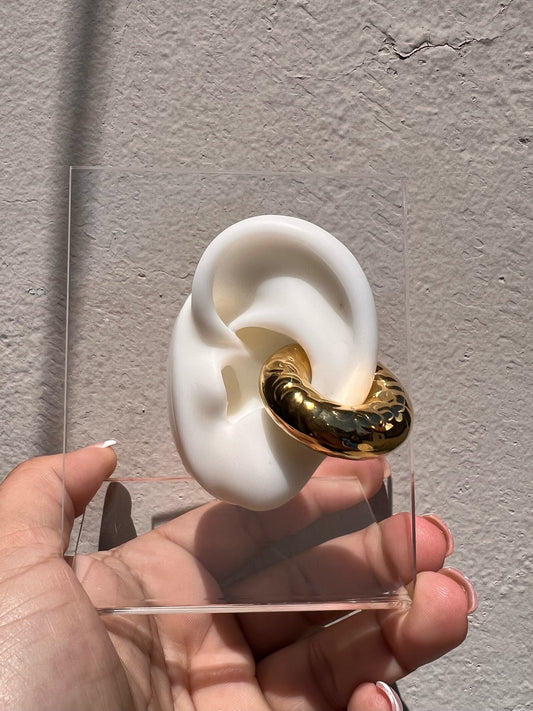 Earcuff Gold con Texturas Grandes