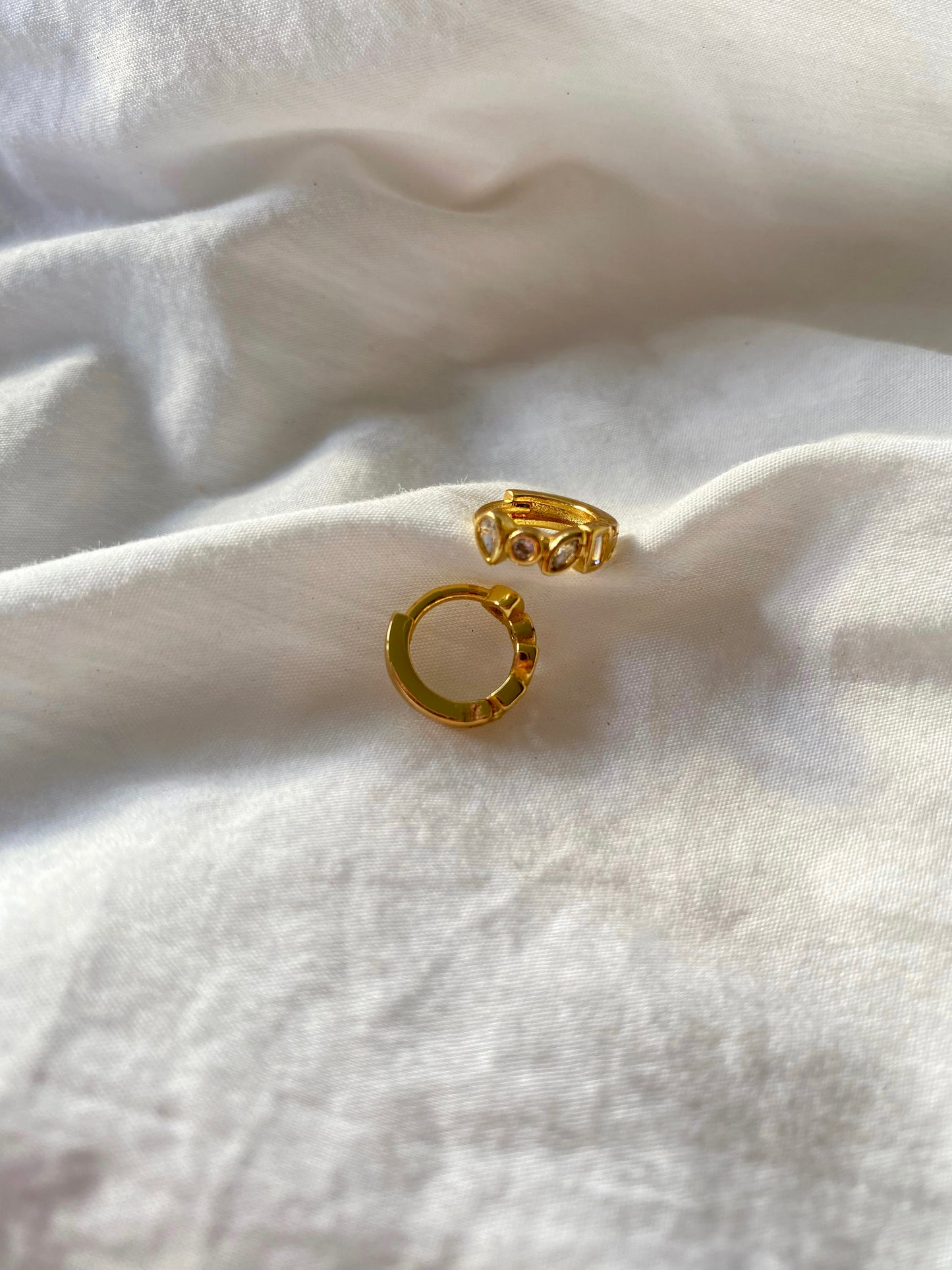 Mini Hoops Zirconias Clear