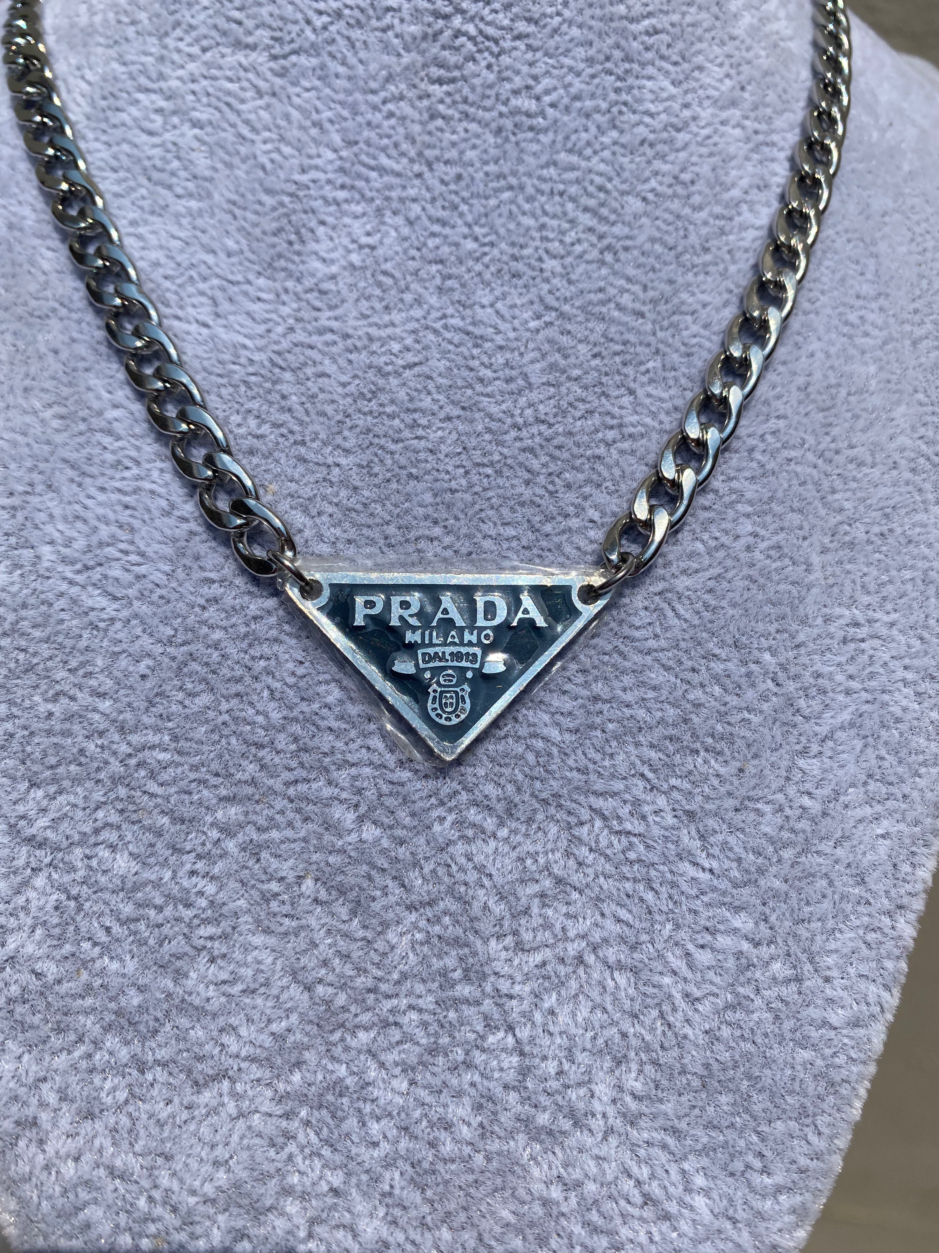 Cadena PRADA Negra