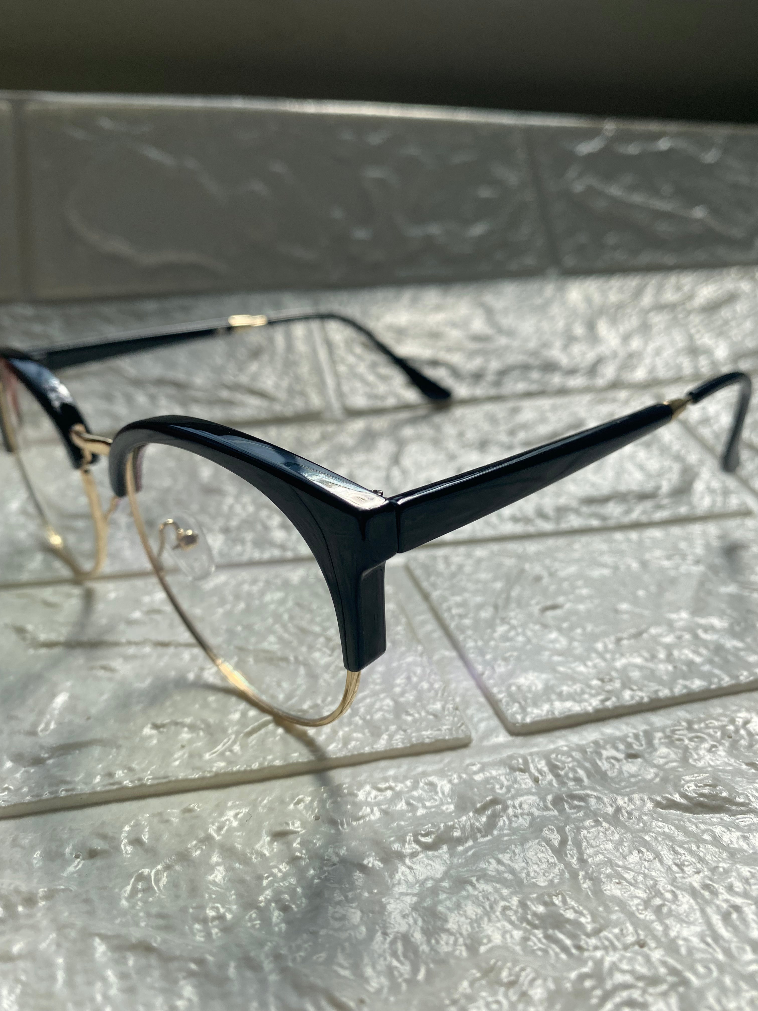 Lentes Mitad Negro y Gold Clasicos