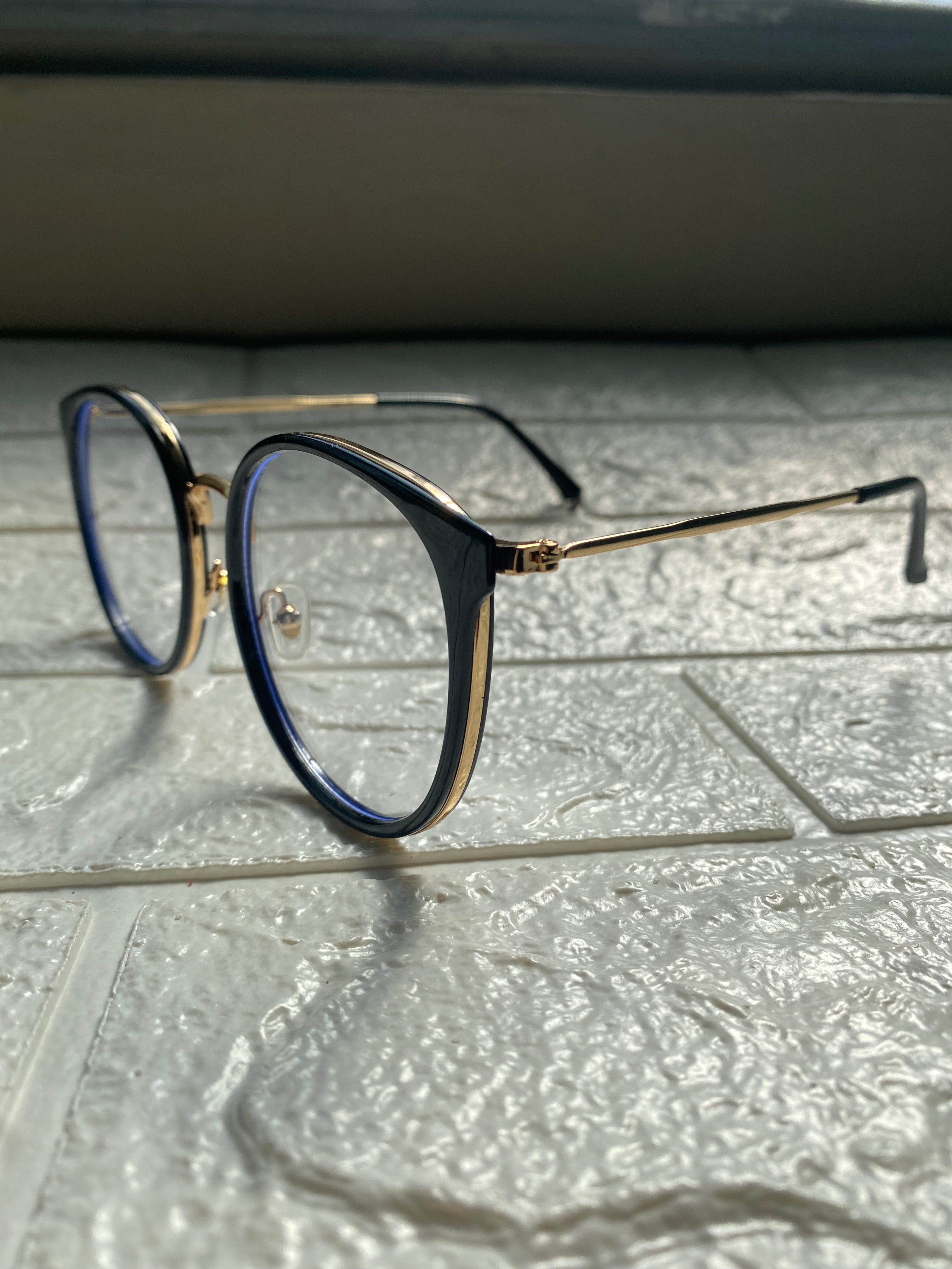 Lentes Clasicos Negro y Gold XL