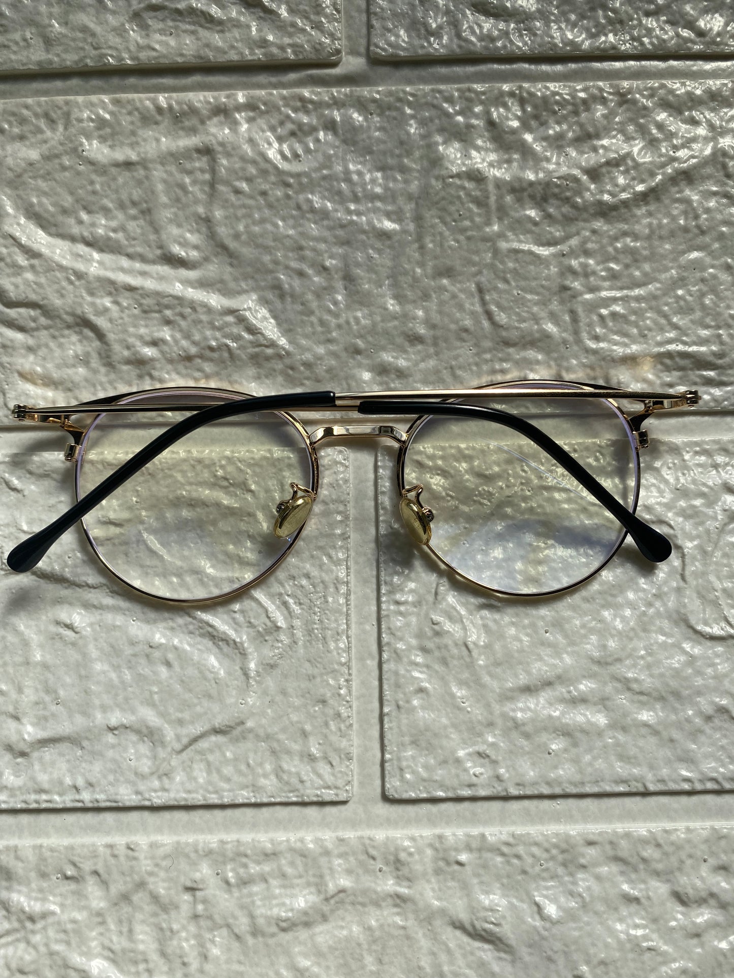 Lentes Cat Eye Gold y Negro de Metal