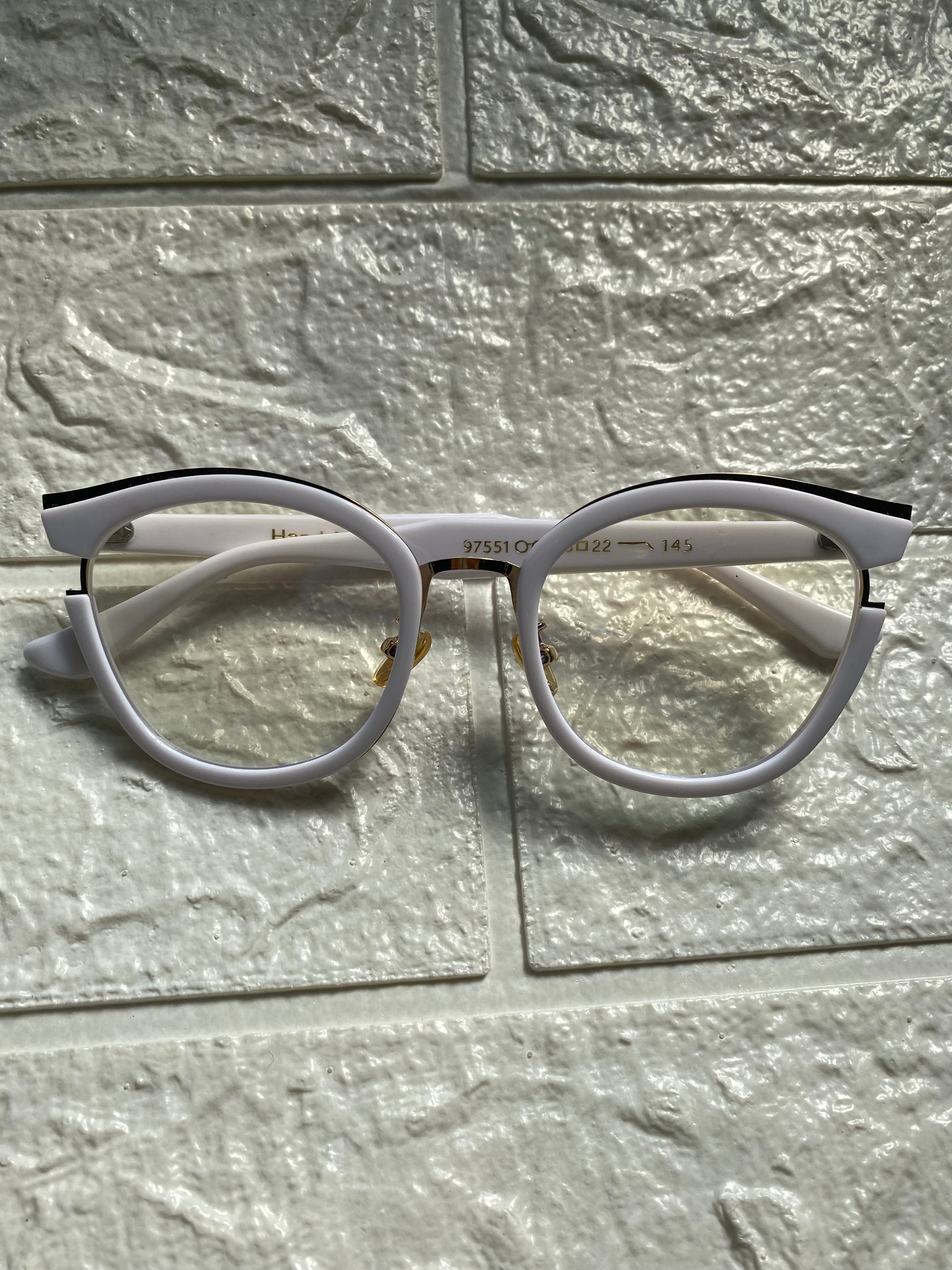 Lentes Blancos con Detalles Gold