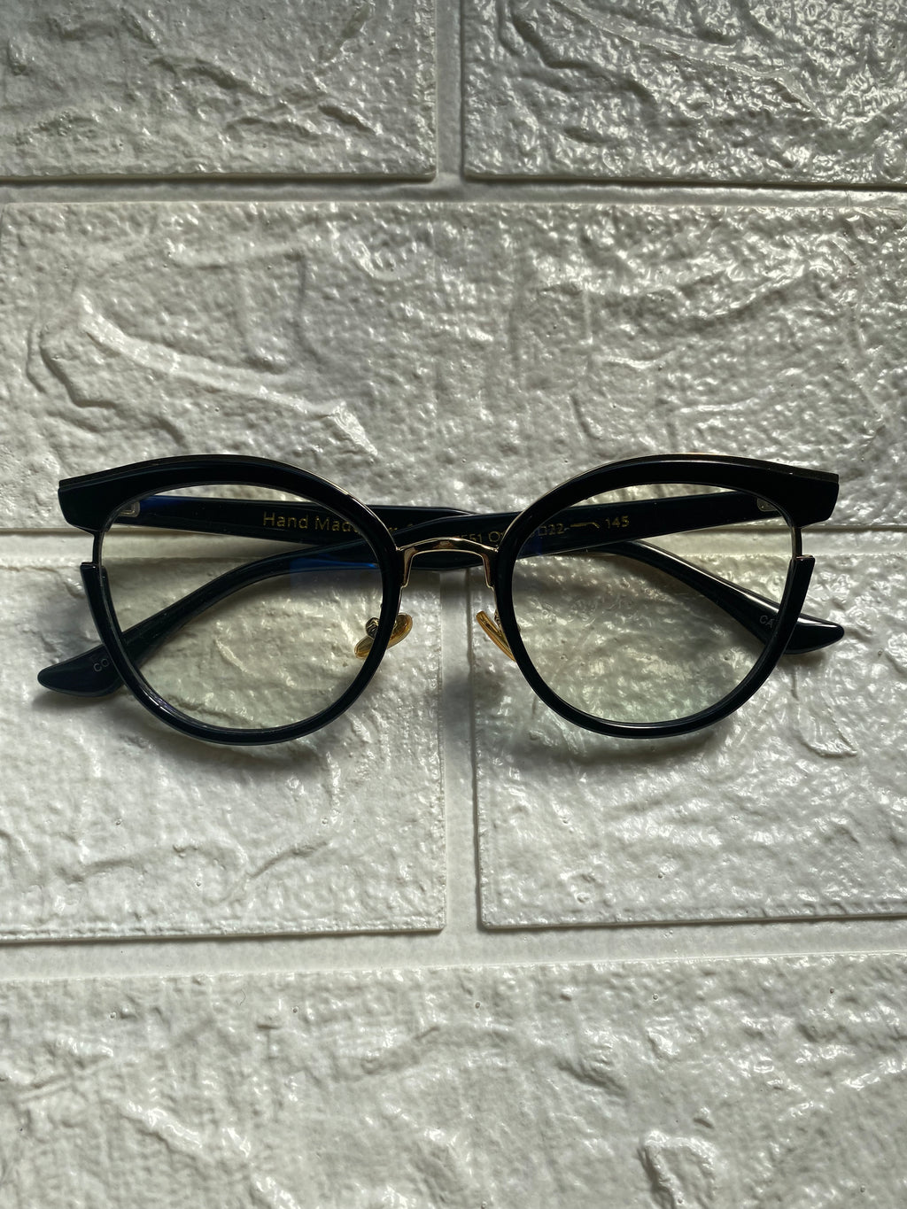 Lentes Semiredondo Negro y Gold
